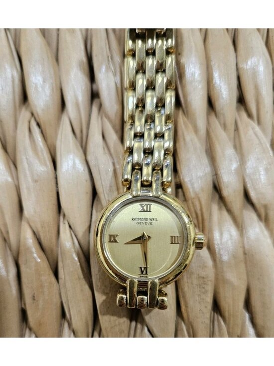 RAYMOND WEIL Vintage Ladies watch RARE 18K electroplated gold EUC 2012 Tango main image 8